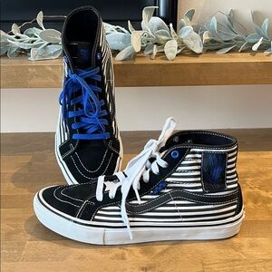 Vans Breanna Geering Black/White Stripe w/Blue Accents High-Tp Skate Shoe 10Men